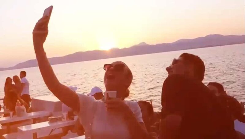Palma de Mallorca: Sunset Boat Party with DJ and Animation - Key Points