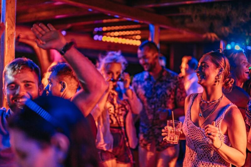 Palma de Mallorca: Sunset Boat Tour with DJ and Dance Floor - Drinks, Snacks, and Bar Service on Board