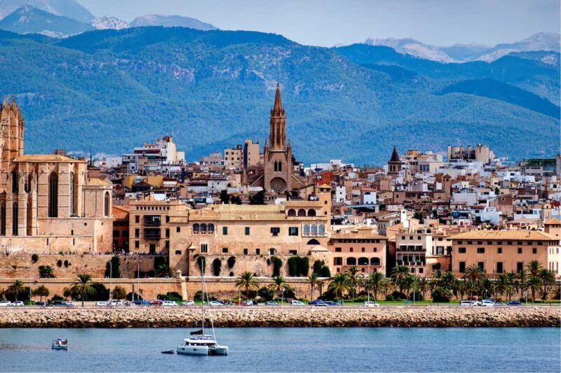 Palma de Mallorca: Walking Tour and Cathedral with Pastry - Key Points
