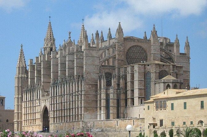 Palma de Mallorca with Cathedral Private Walking Tour - Key Points