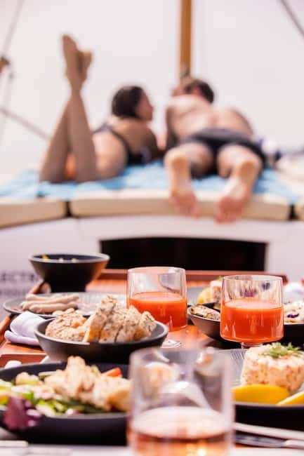 Palma: Sunset Cruise with Cathedral Views - Itinerary and Key Stops