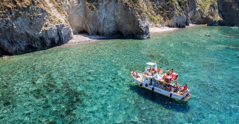 Palmarola: Boat tour with lunch on board - Who Will Love This Tour?