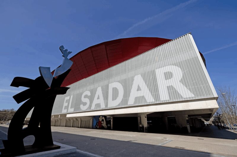 Pamplona: Interactive Tour El Sadar, CA Osasuna's Stadium - Visiting El Sadar: Meeting Point and Availability
