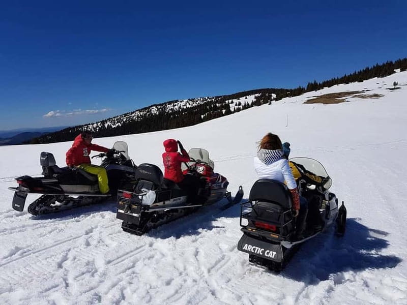 Pamporovo Perelik Peak: Superb Snowmobile Safari - Key Points