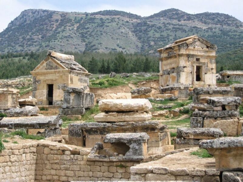 Pamukkale and Hierapolis Full-Day Guided Tour - Discovering the Historical Significance of Hierapolis