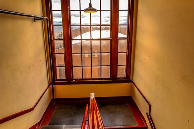 Pandora's Box Ghost Adventure - The Guides Role and Experience