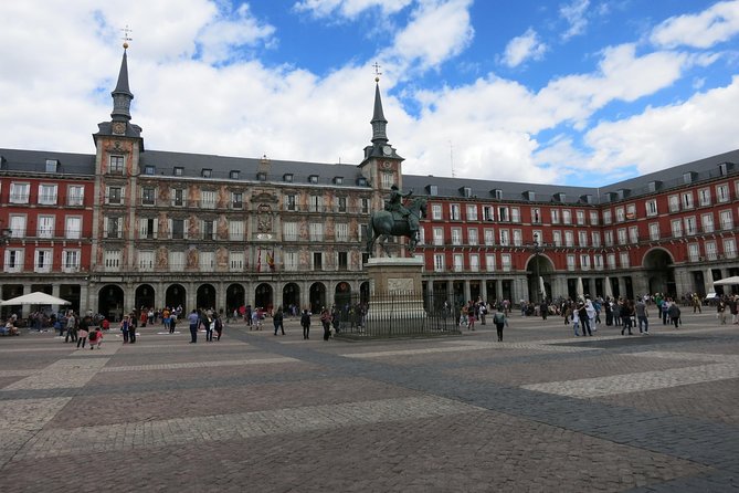 Panoramic Private Tour Madrid with hotel pick up - The Magnificent Royal Palace of Madrid
