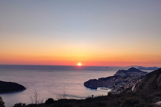Panoramic Sunset Hike - The Experience of Wine and Olive Groves with the Guide