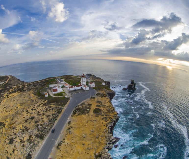 Panoramic tour of the Atlantic coast, the towns of Ericeira, Peniche, and Nazaré - Discovering Peniche and Cabo Carvoeiro Cliffs