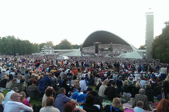 Panoramic tour over Tallinn by car - Exploring the Port Noblessner, the Rebuilt Harbor Complex