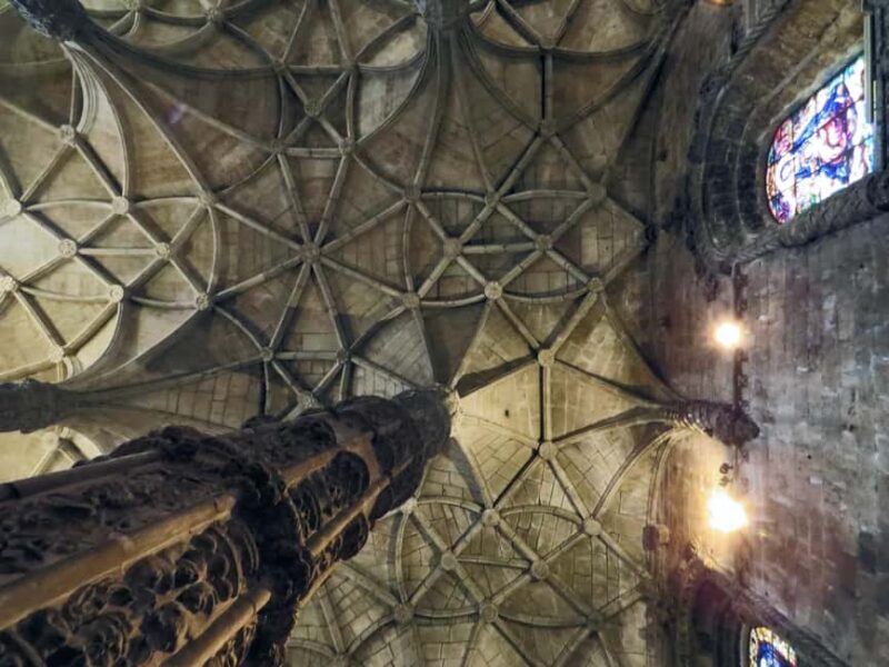 Panoramic Transfer from Airport  Lisbon, Sintra & Cascais - Return Journey and Drop-off Close to Your Hotel