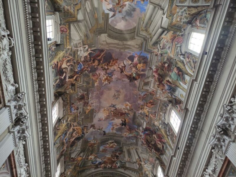 Pantheon and Saint Ignatius church guided tour - The Guide: Passionate and Knowledgeable Storytellers