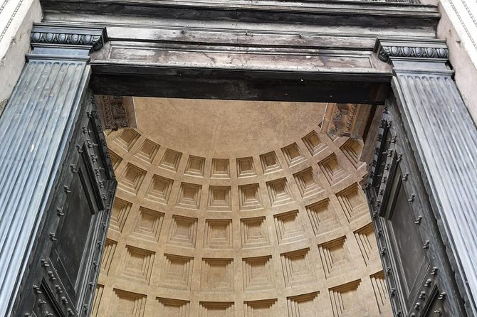 Pantheon: Tour with Archaeologist of the best preserved Roman work - Visiting the Pantheon: An Architectural Marvel
