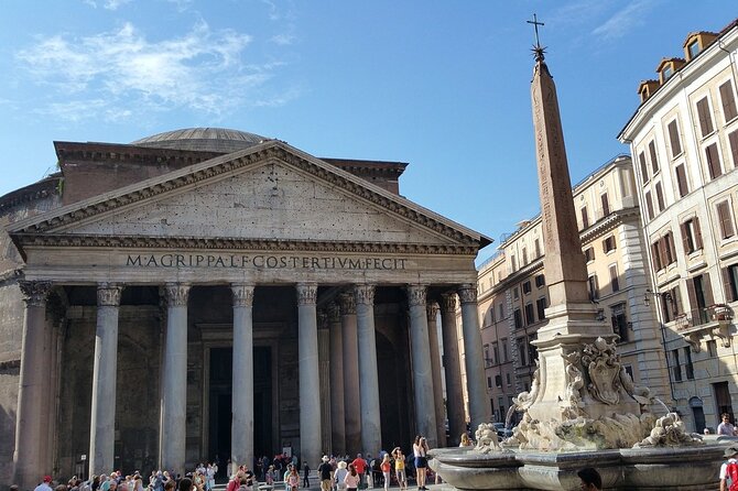 Pantheon, Trevi Fountain and Caravaggio tour with virtual guide - The Trevi Fountain: A Timeless Icon