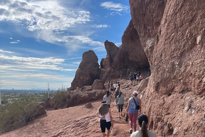 Papago Park Nature Walk with Yoga and Mountain Views - What Sets This Tour Apart in Phoenix