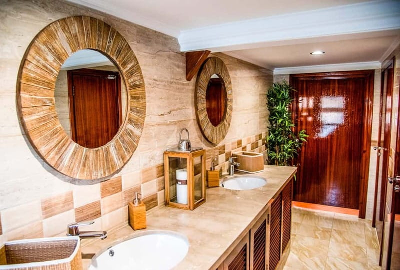 Paphos: All-Inclusive Yacht Cruise to Coral Bay with Stops - Water Activities: Swimming, Snorkeling, and Kayaking