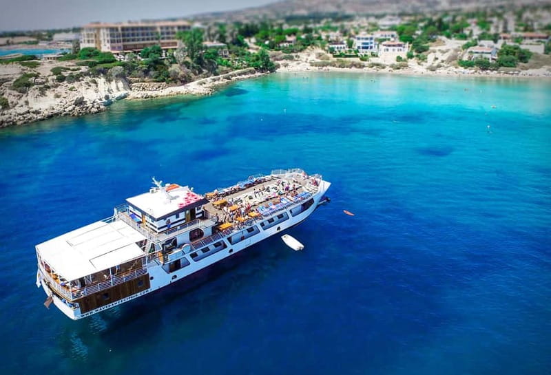 Paphos: All-Inclusive Yacht Cruise to Coral Bay with Stops - The Quality of Food and Drink on Board