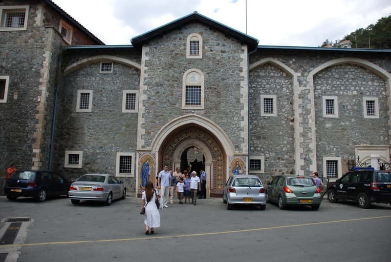 Paphos: Troodos-Kykkos Land Rover Treasure Jeep Safari - Practical Details: Transportation, Group Size, and Tips