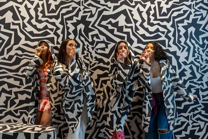 Paradox Museum Miami - Friendly Staff and Child-Friendly Atmosphere