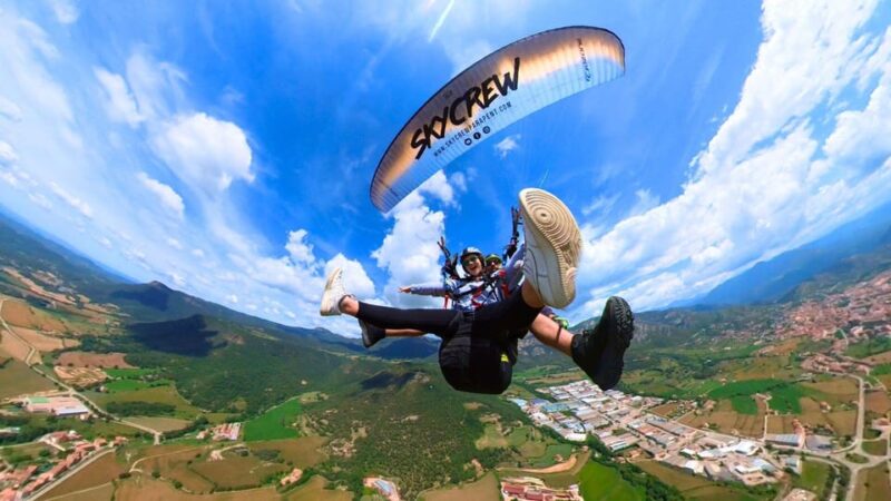 Paragliding: Experience the magic of flying near Barcelona. Report included - What Safety Measures Make Paragliding Safe for Beginners?