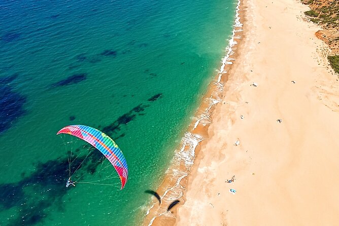 Paragliding Flight in Nazaré - Logistics and Group Size: Small and Personalized