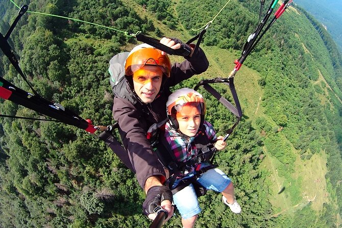 Paragliding Tandem Flight from Bunloc, Brasov - Paragliding Tandem Flight from Bunloc, Brasov: An Aerial Adventure Worth Booking
