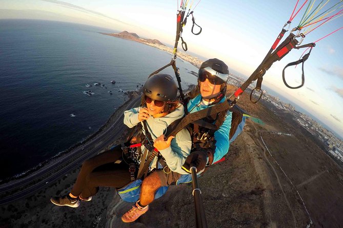 Paragliding Tandem Flight in Las Palmas de Gran Canaria - Paragliding Experience with Expert Instructors in Gran Canaria
