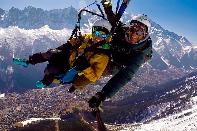 Paragliding Tandem Flight over the Alps in Chamonix - The Expertise of Air Sports Chamonix Guides