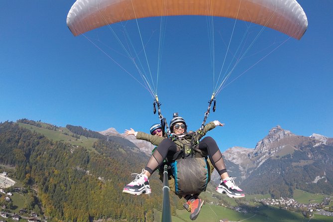 Paragliding Tandemflight Lucerne - Engelberg - The Guides and Their Role in Creating Memories