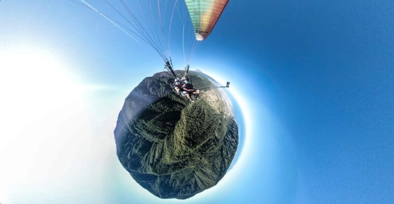 Paragliding Tenerife: Flight from Teide to Puerto de la Cruz - The Landing in Puerto de la Cruz: A Coastal Finale