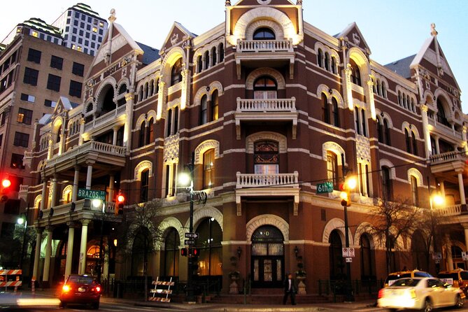 Paranormal Pub Crawl in Austin - Discover Austin’s Haunted Nightlife with the Paranormal Pub Crawl