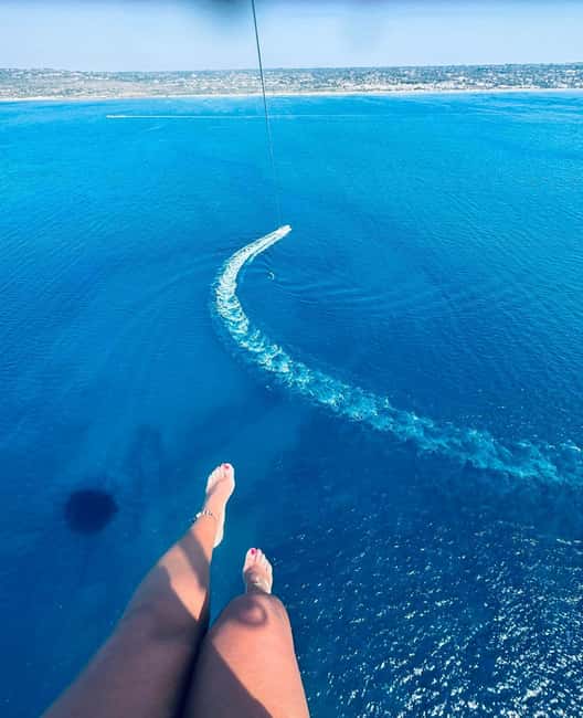 Parasailing - The Experience on the Water: Boat and Crew Details