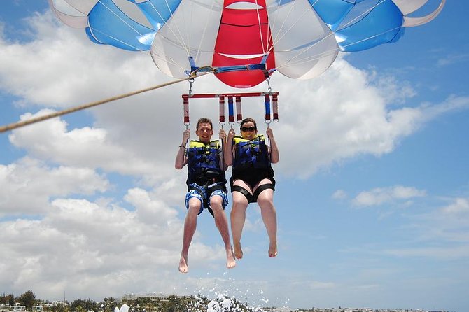 Parascending in Marina Rubicon - Soar Over Lanzarotes Marina Rubicon for Stunning Views