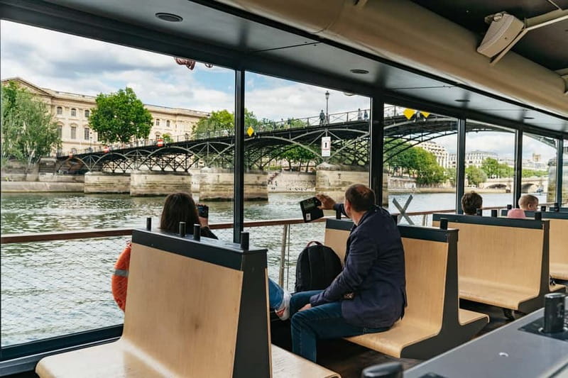 Paris: 1-Hour Seine Cruise departing from the Eiffel Tower - Accessibility and Family-Friendly Features