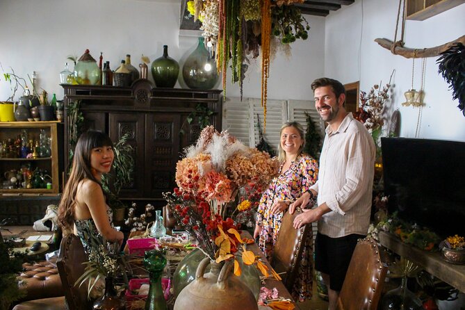 Paris 1e: 3 Hour Wedding Bouquet Private Workshop - The Crafting Experience: Creating a Wedding Bouquet and Accessories