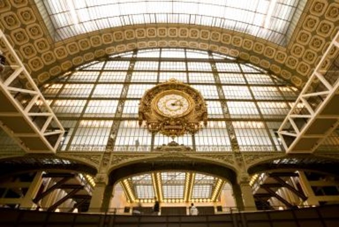 Paris: 2-Hour Orsay Museum Masterpieces Guided Tour - Choosing Between Group and Semi-Private Tours