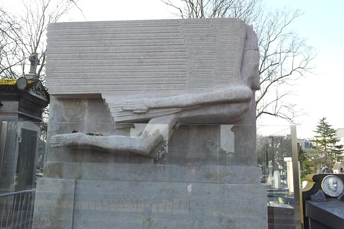 Paris 2-Hour Small Group Tour of Pere Lachaise Cemetery - Key Points