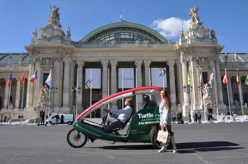 Paris: 2 hours Emily Tour in a Private Rickshaw bike - Exploring Paris in a Green, Compact Ride