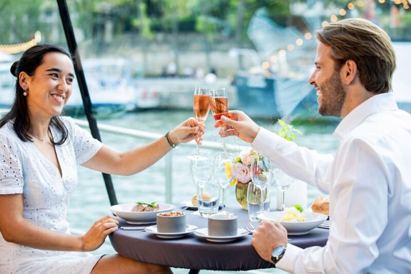 Paris: 3-Course-Dinner Cruise with Wine on the Seine River - The Drinks: Wine, Champagne, and More