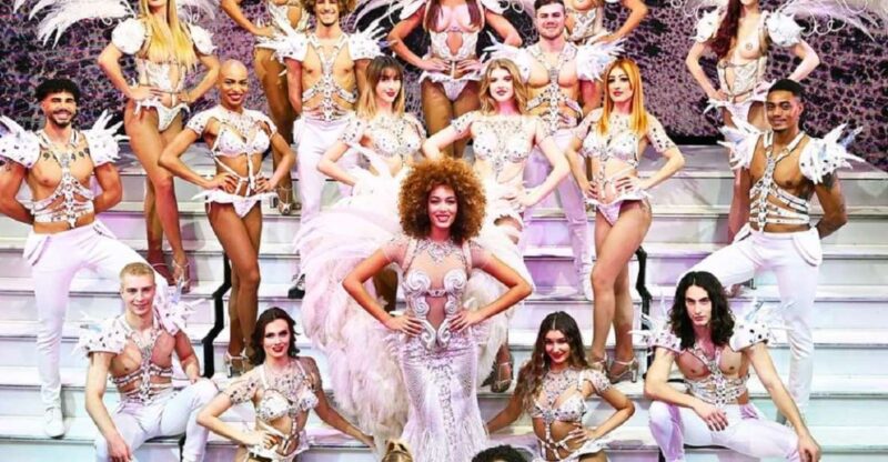 Paris: 3-Course Dinner & Show at Paradis Latin Cabaret - From the Oldest Parisian Cabaret to Cutting-Edge Performances