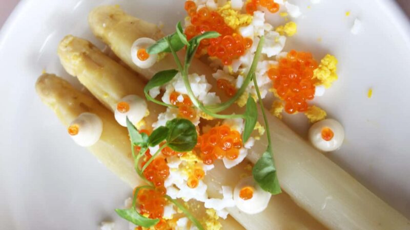 Paris: 3-Course Lunch at Eiffel Tower's Madame Brasserie - Practicalities: Booking, Group Size, and Accessibility