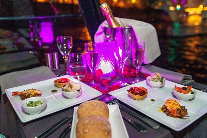 Paris 3-Courses Gourmet Dinner Seine River Cruise with Champagne - Live Music and Eiffel Tower Light Show