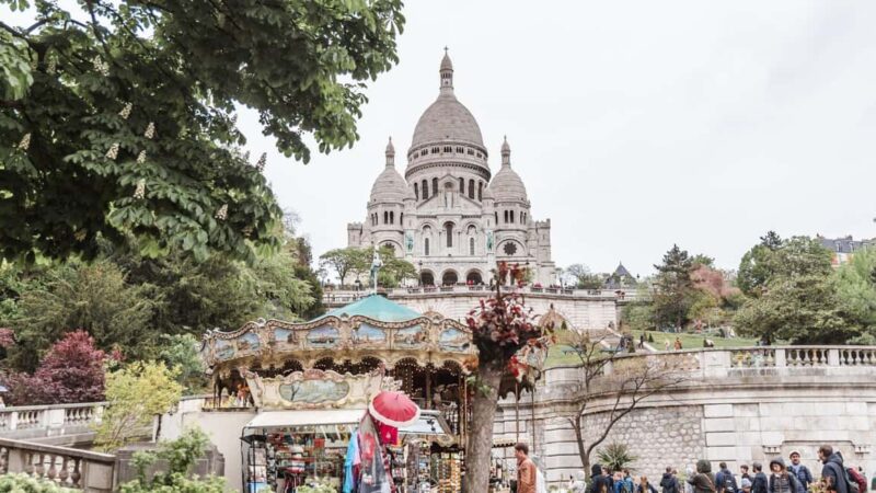 Paris: 3-Hour Private Tour from Champs Élysées to Montmartre - How the Local Guides Make a Difference