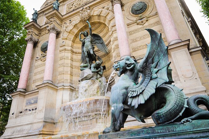 Paris: 3 hours Tour with an APP - Exploring 6 Place de Valois and Its Surroundings