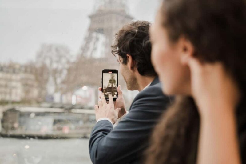 Paris: 4-Course Dinner Cruise on Seine River with Live Music - Value for Money and Overall Experience