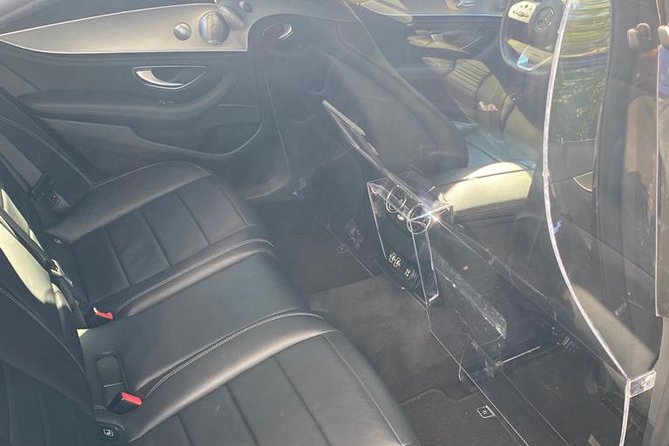 Paris Airport Transfers - Private Car - Accessibility and Additional Options