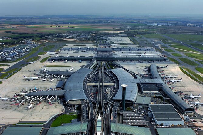 Paris Airports Private Roundtrip Transfer - The Experience for Different Types of Travelers in Paris