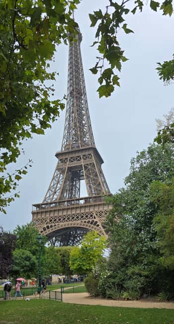 Paris and Cheese: Private Guided Car Tour for the Whole Family - Fun and Educational Activities for Kids