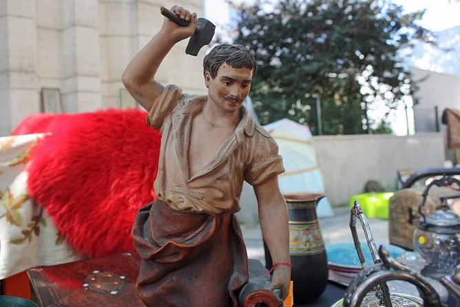 Paris Antiques Market Insider's Tour in Extra-Small Group - How Guides Help with Bargaining and Authenticity