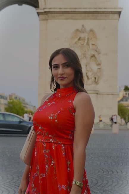 Paris: Arc de Triomphe & Hidden Spots Photoshoot - View of the Eiffel Tower and Scenic Hidden Spots